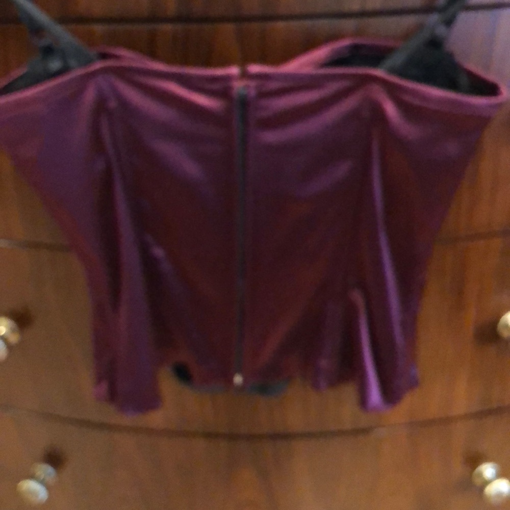 Halter top - Picture 5 of 5